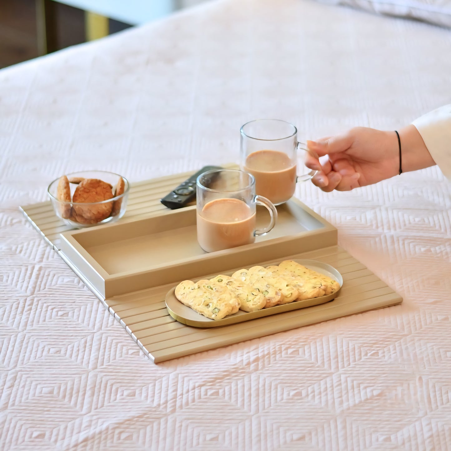 Flexible Table for Sofa/Couch/Bed | Accessory Tray